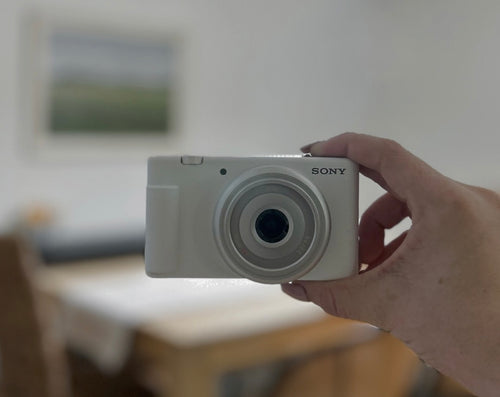 Camera for in house photoshoots for busy business owners for social media 
